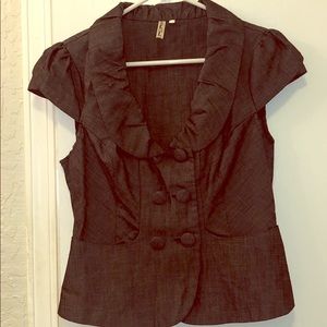 Gray vest with cap sleeves